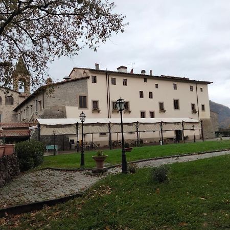 Villa Morelli Dimora Storica "Albergo Diffuso" Senza Stelle Londa Exterior photo