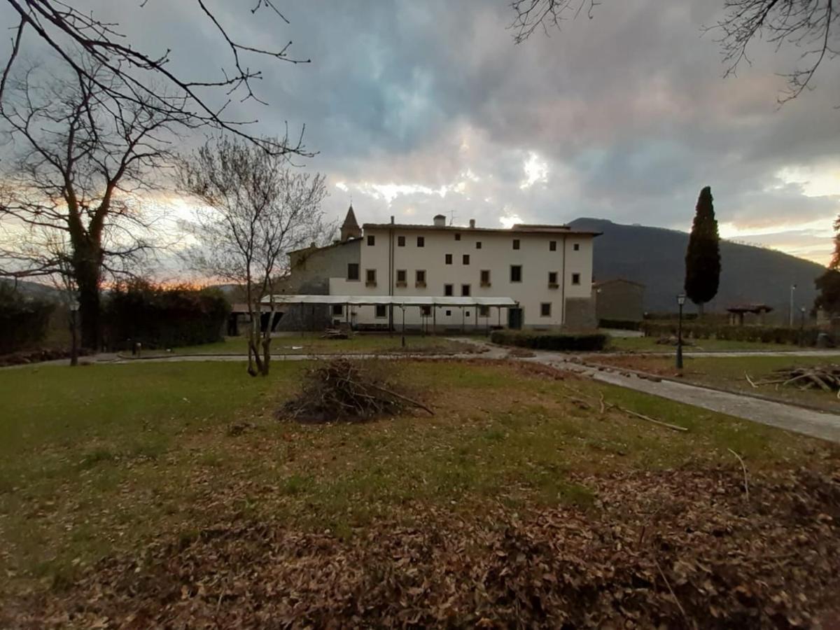 Villa Morelli Dimora Storica "Albergo Diffuso" Senza Stelle Londa Exterior photo