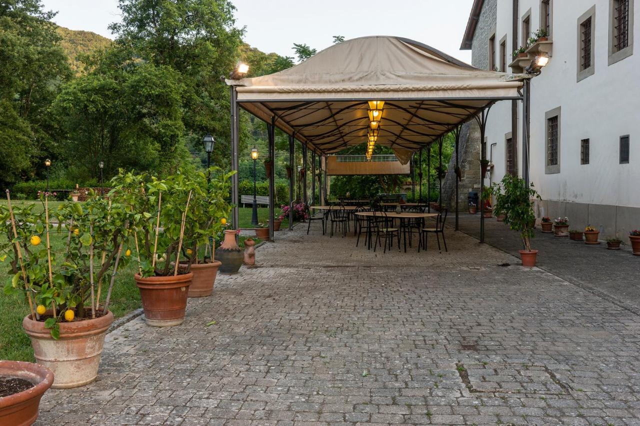 Villa Morelli Dimora Storica "Albergo Diffuso" Senza Stelle Londa Exterior photo