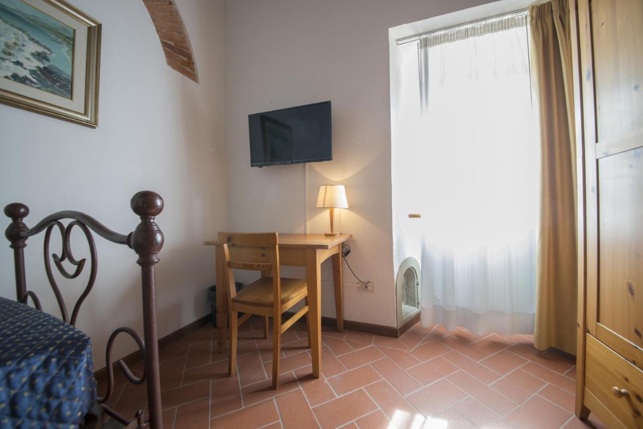 Villa Morelli Dimora Storica "Albergo Diffuso" Senza Stelle Londa Exterior photo